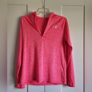 Under Armour Lightweight Long Sleeved Tee with Fashionable Hood
